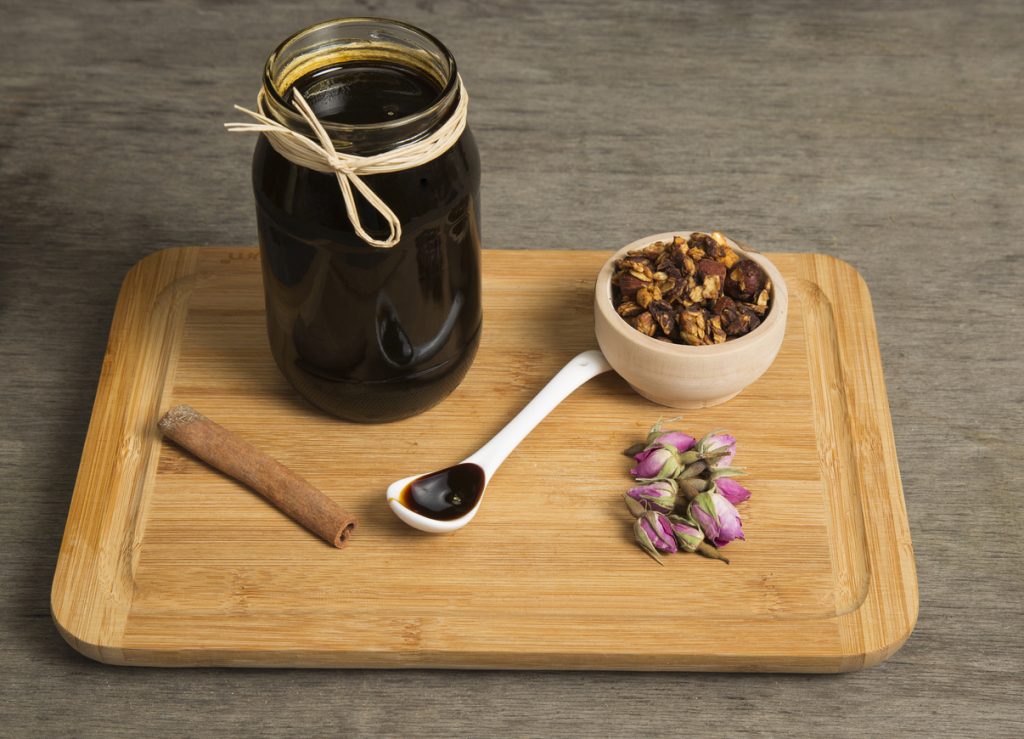 Five Good Reasons to Use Blackstrap Molasses