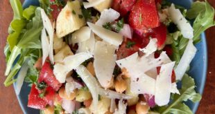 Delicious Mediterranean Summer Salad