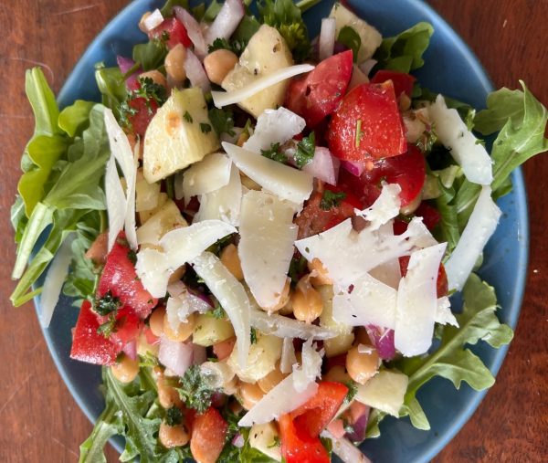 Delicious Mediterranean Summer Salad